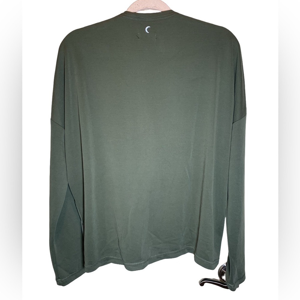 NWT Zyia Active Army Cutsie Shawl. Size XL. - Picture 3 of 10